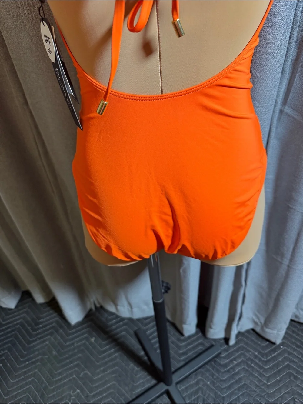 La Blanca bright orange